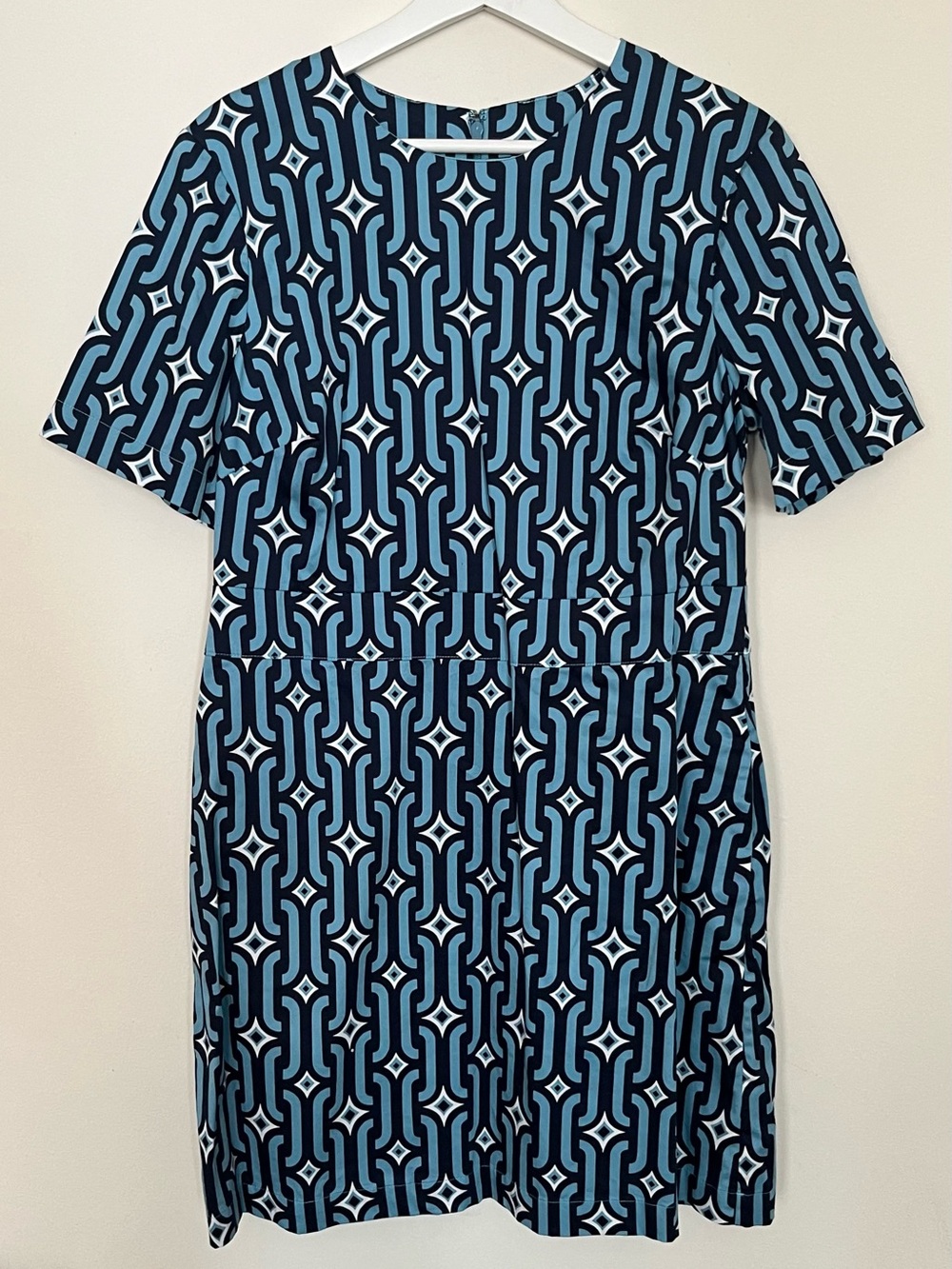 Boden • 10R • Blue Geo Print Short Sleeve Shift Dress